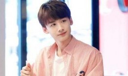 白敬亭何泓姗爆料视频,爆料视频揭秘幕后故事